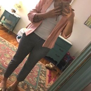 Slimming ankle pants